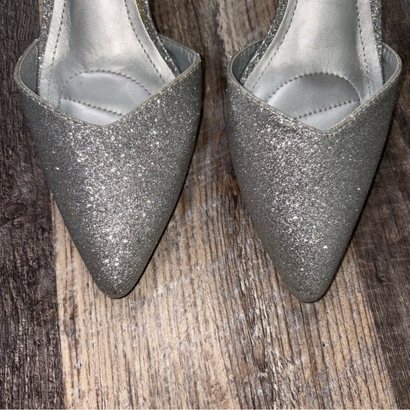 Elegant Silver Glitter Women's Heels Preowned size 6 - Picture 2 of 6
